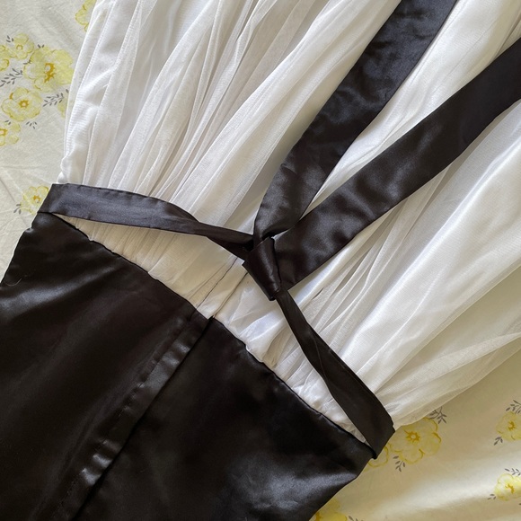 Black & White Flare Frock-Size 28(6-7 years)- Used - Picture 11 of 17